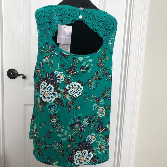 Daniel Rainn Womens Blouse 1X Green Floral Sleeveless Back Closure NWT‎ - Picture 3 of 8